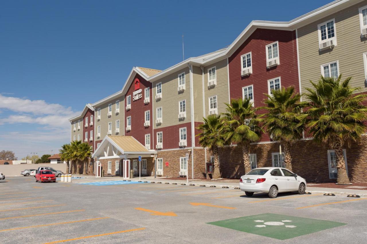 Extended Suites Coatzacoalcos Forum Exteriör bild