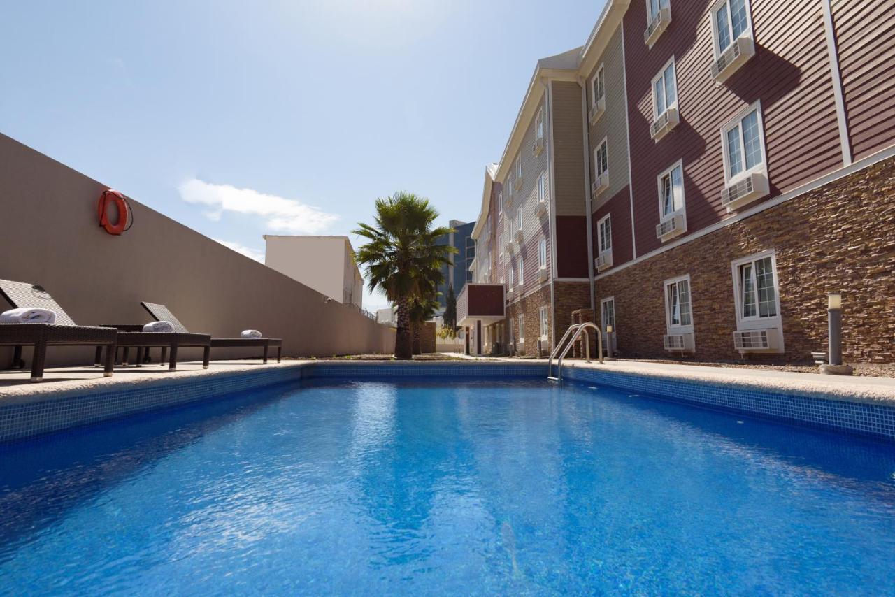 Extended Suites Coatzacoalcos Forum Exteriör bild